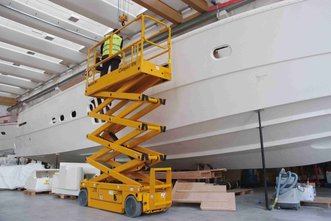 Ремонт ножничных и коленчатых подъемников: особенности обслуживания и диагностики